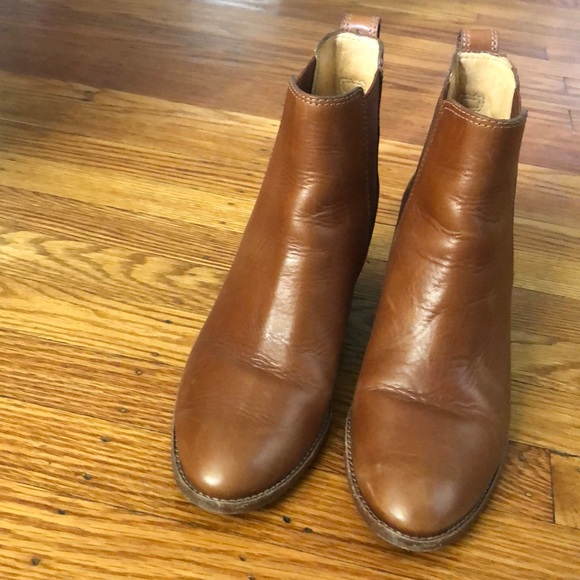 Madewell Regan Boot in English Saddle - Picture 6 of 8
